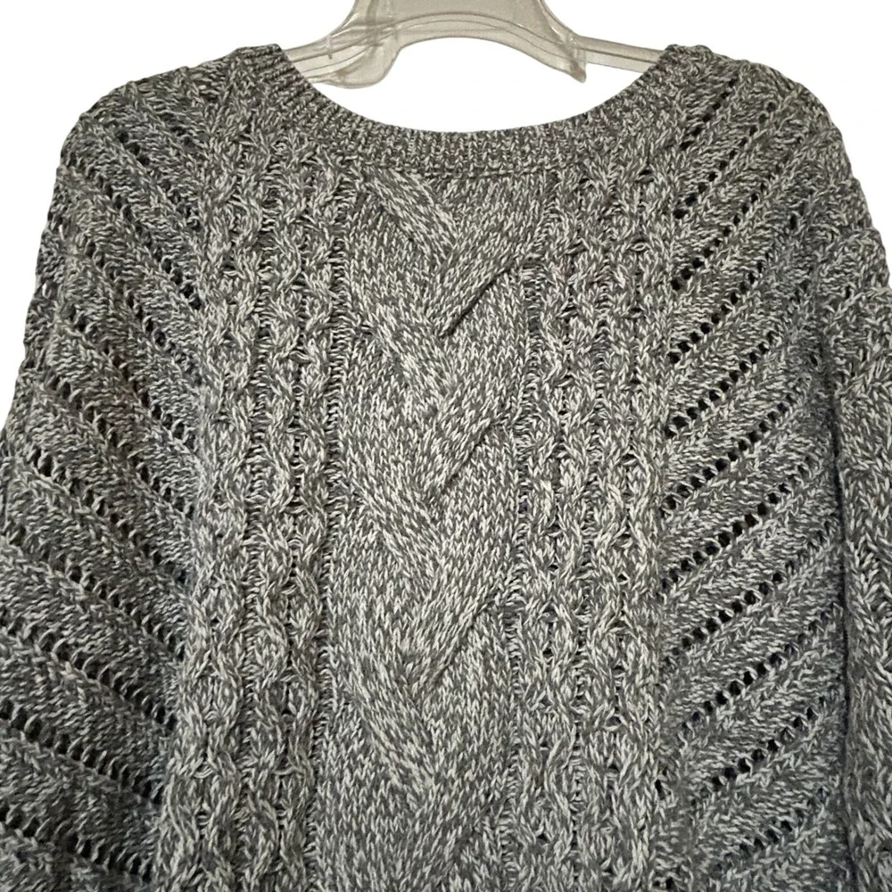 Express Women's Gray Cable Knit Sweater Size M High-Low Hem‎
